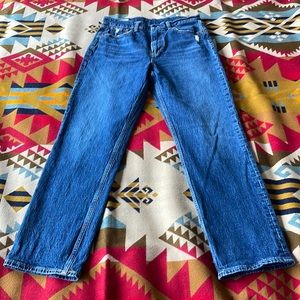 Gap women’s Sky High Straight Jean